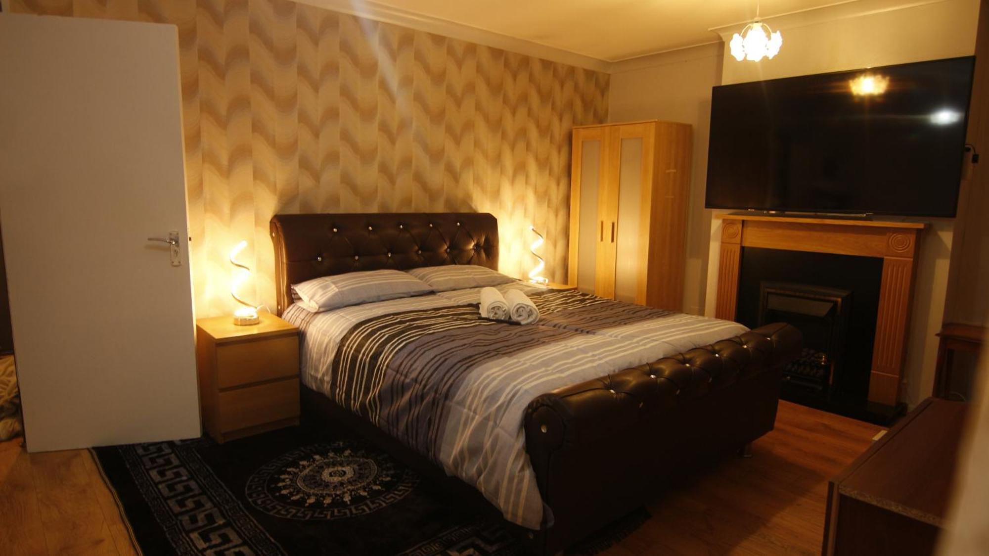 Birmingham City Centre Lovely Family Gateway מראה חיצוני תמונה