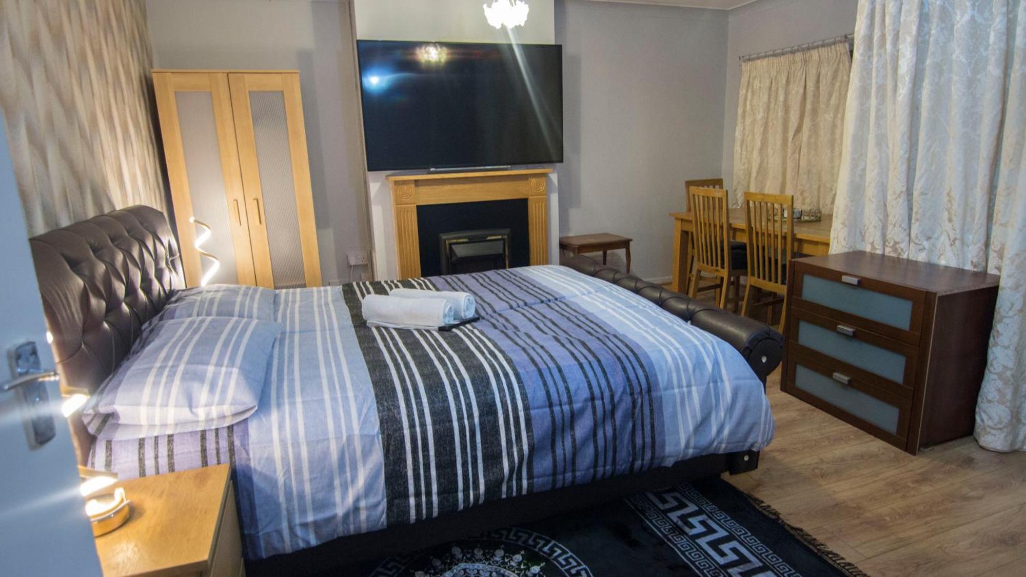 Birmingham City Centre Lovely Family Gateway מראה חיצוני תמונה