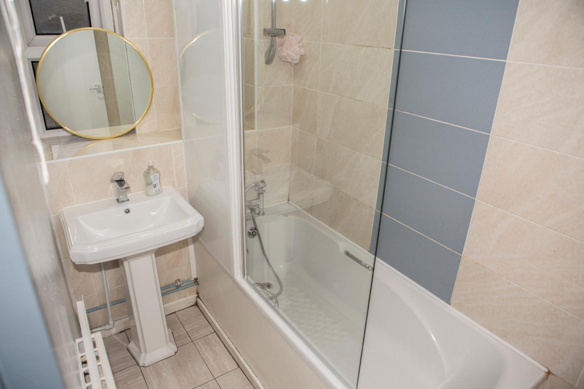 Birmingham City Centre Lovely Family Gateway מראה חיצוני תמונה